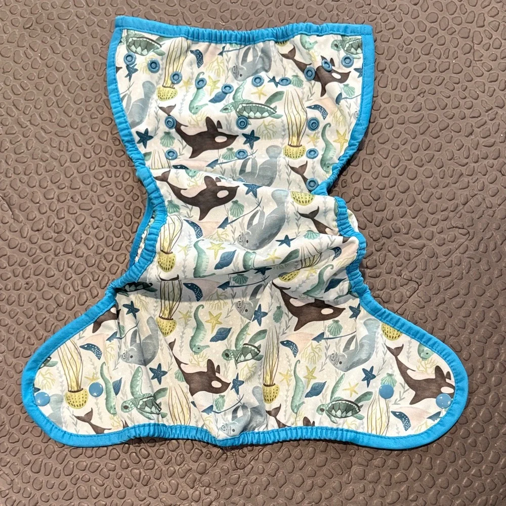 Thirsties Duo Wrap Size Two in Sea Life